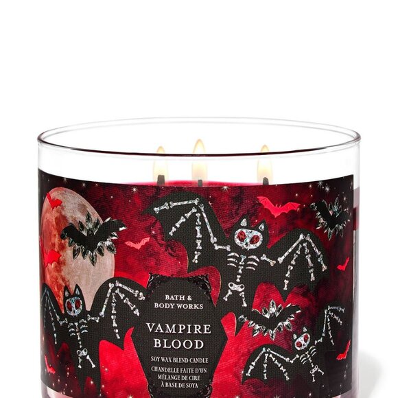 Vampire blood candle by Bath and Body works - Picture 1 of 1